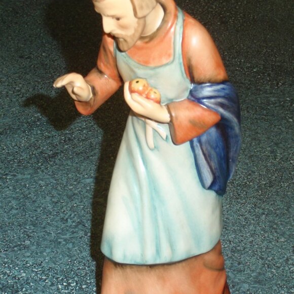 Hummel Goebel 7-1/2" Joseph Christmas Nativity Scene Figurine 214/B With Box! - Picture 10 of 12